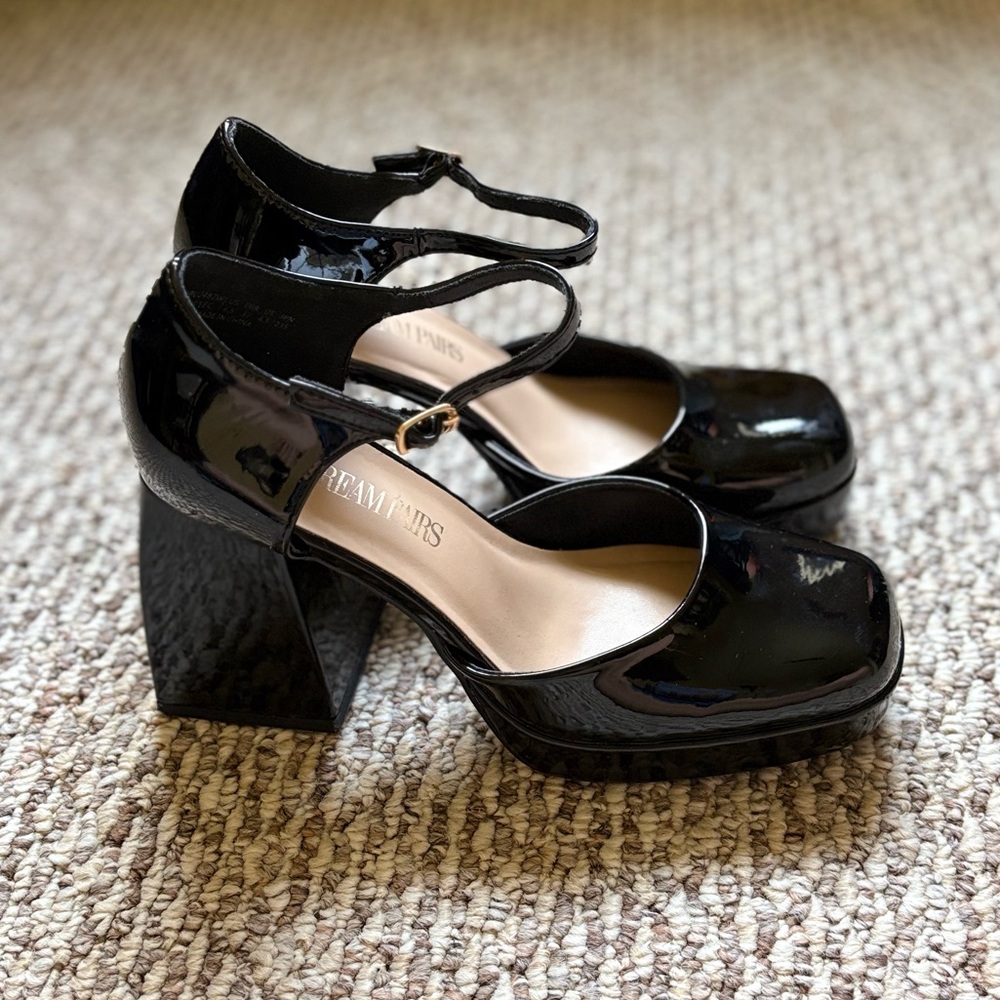 Chunky Black Platform Heels Size 6.5